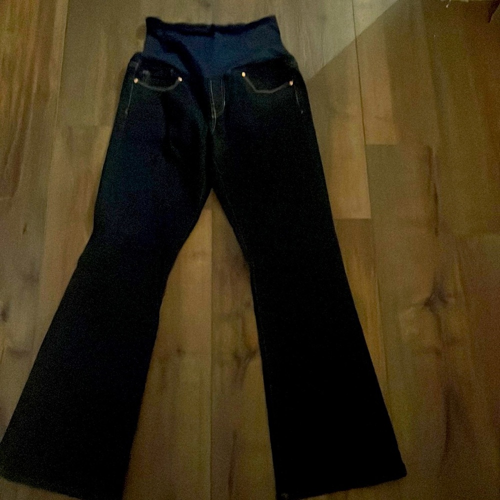 Maternity jeans NWOT